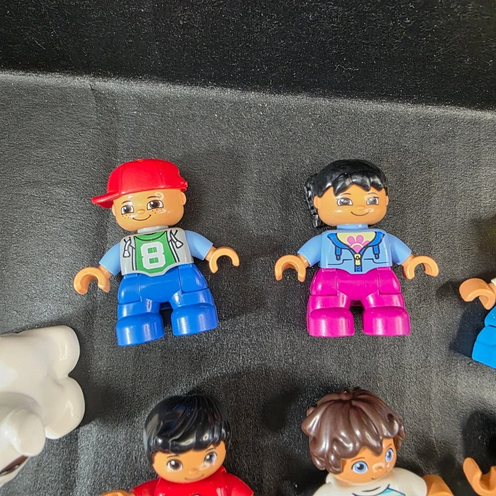 LEGO Duplo Mixed Minifigures Lot Peppa Pig, Bob the Builder Dog Kids Figures